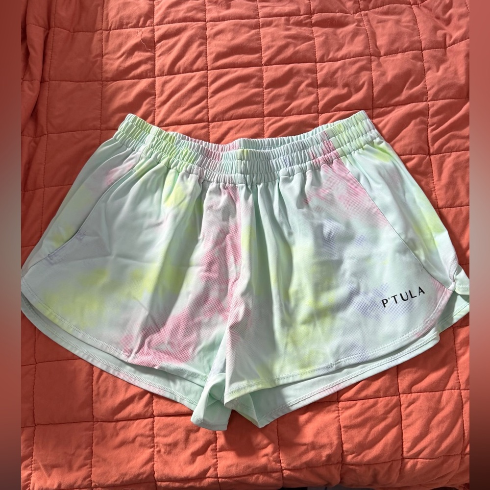 P’Tula Athletic Shorts Size Small GUC Tie-Dye Mint